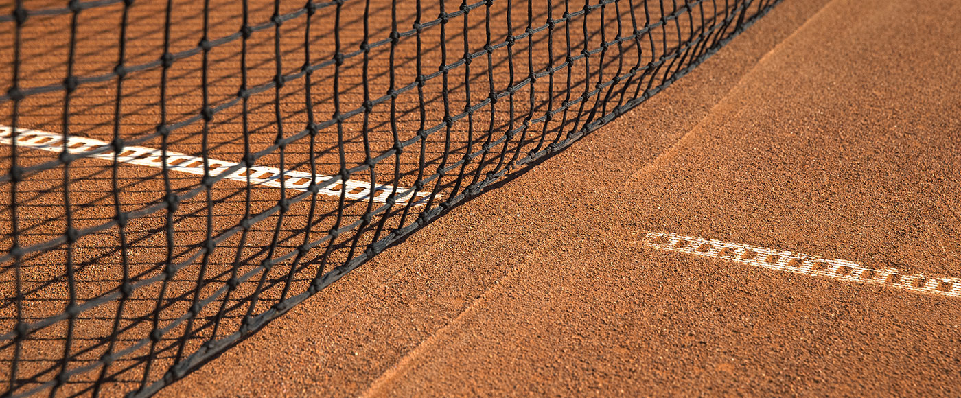 clay court 1400x580