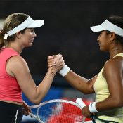 Danielle Collins (L) shakes hands with Destanee Aiava after winning their second-round match at Australian Open 2025 (Hannah Peters/Getty Images)